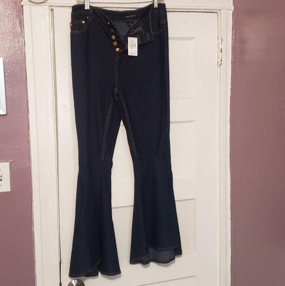 Ladies Flare leg jeans sz 14